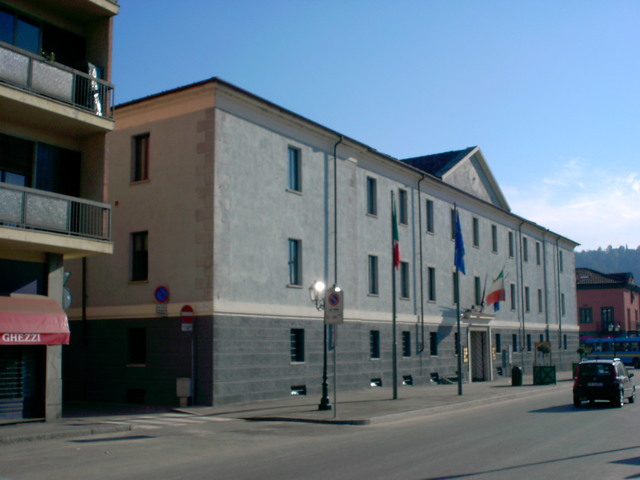 Avviso disponibilità locazione locali commerciali presso Palazzo Einaudi